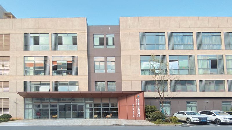 直播代运营费用主要包括以下几个方面：